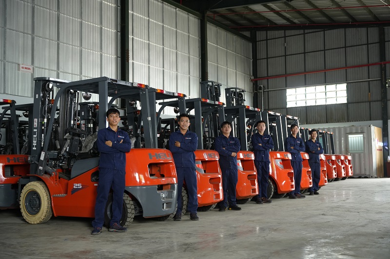 Dịch vụ cho thuê xe nâng hàng, người tại Bình Thuận – Hùng Cường Move